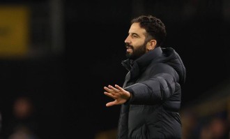 曼联内部矛盾加剧：阿莫林与高层意见不合，343战术与引援成焦点