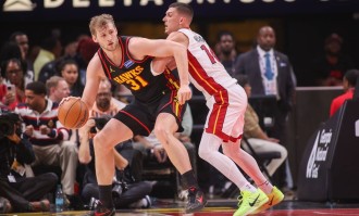 希罗24分杰伦约翰逊空砍三双 热火击败老鹰