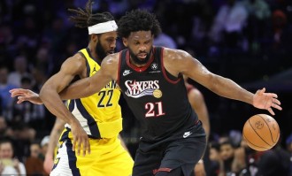 恩比德狂砍39+9乔治23分 76人主场胜步行者